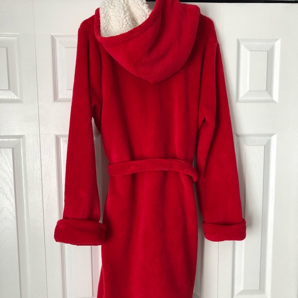 Victoria Secret Red Robe - Picture 3 of 7